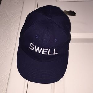 ✨Swell Classics snap back hat✨